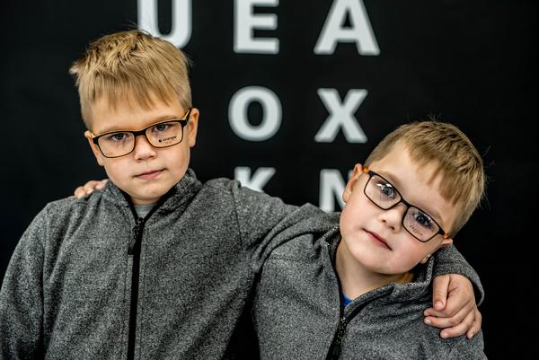 dzieci-w-okularach-1